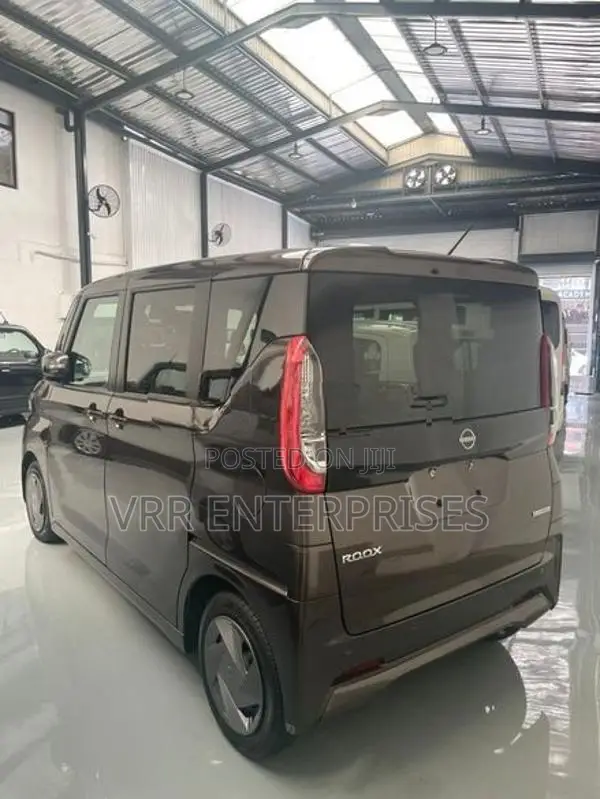 Nissan Roox 2024