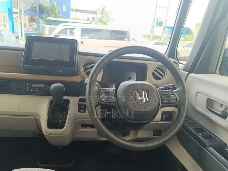 Honda N-Box 2024