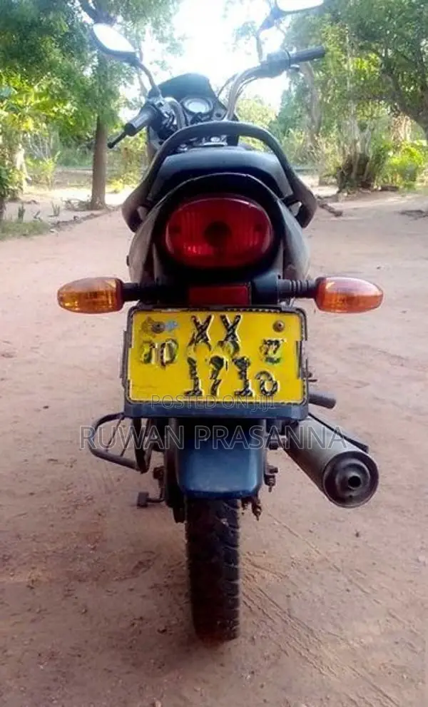 Bajaj Platina 100 2012