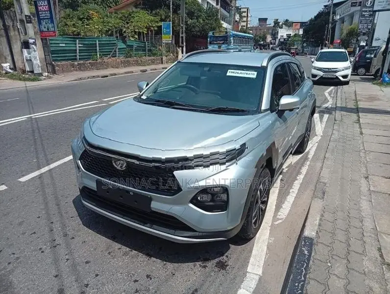 Toyota Urban Cruiser Taisor v Brand New 2026