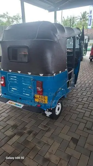 Bajaj RE 4Strok 2014