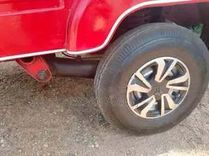 Bajaj RE 205 2005