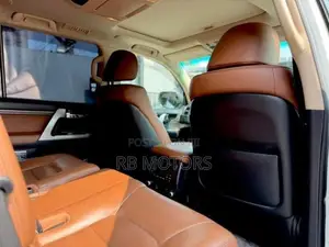Toyota Land Cruiser V8 ZX Bruno Cross 2015
