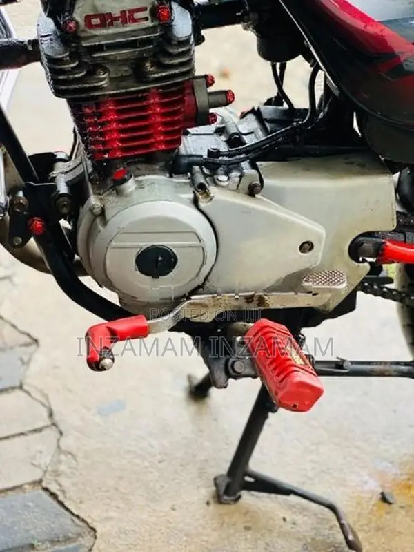 Bajaj CT100 2006