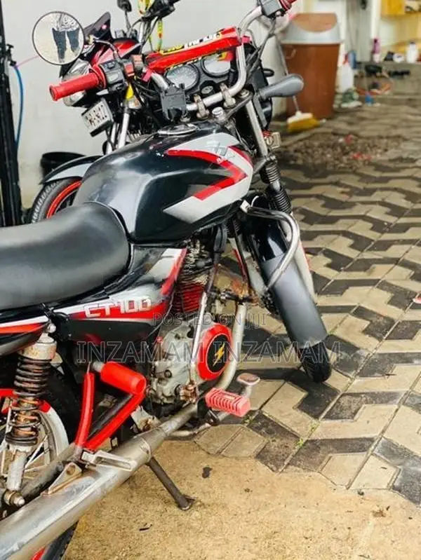 Bajaj CT100 2006