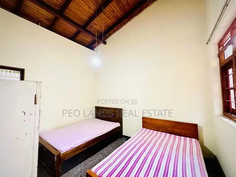 (SH634) House for Sale in Thalawathugoda (land Value)