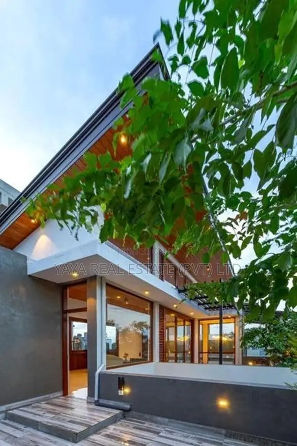 Brand New Super Luxury House for Sale in Boralasgamuwa