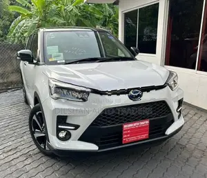 Toyota Raize Z Hybrid BSM 2026