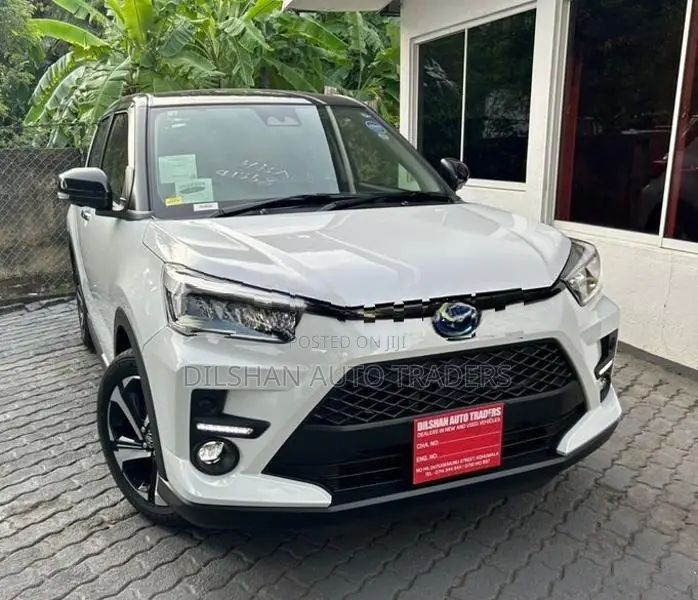 Toyota Raize Z Hybrid BSM 2026