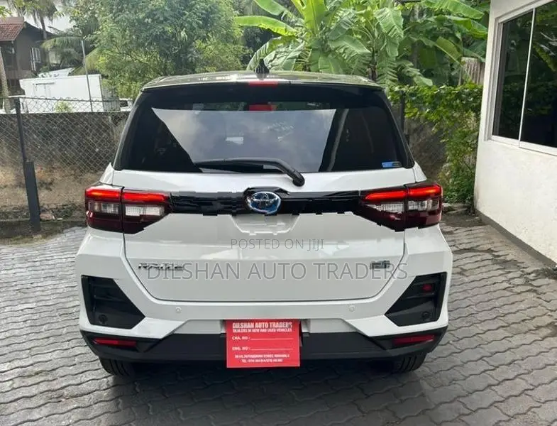Toyota Raize Z Hybrid BSM 2026