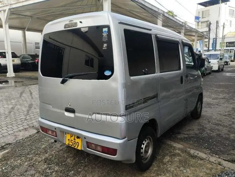 Nissan Clipper 2014