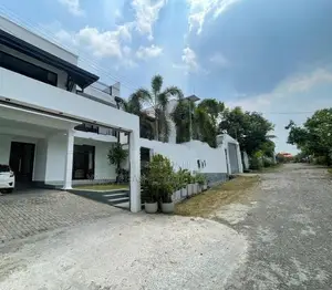 Luxury House for Sale in Athurugiriya