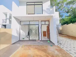 Superb Brand New House Sale Athurugiriya