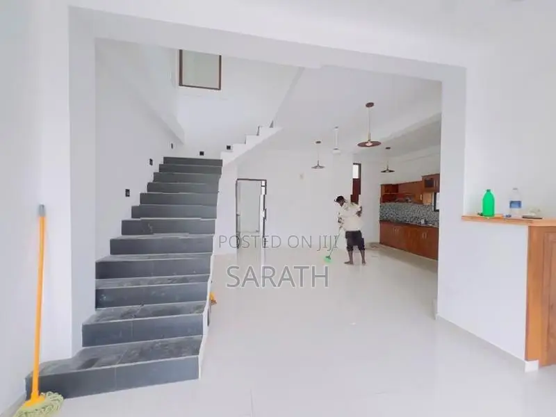 Superb Brand New House Sale Athurugiriya