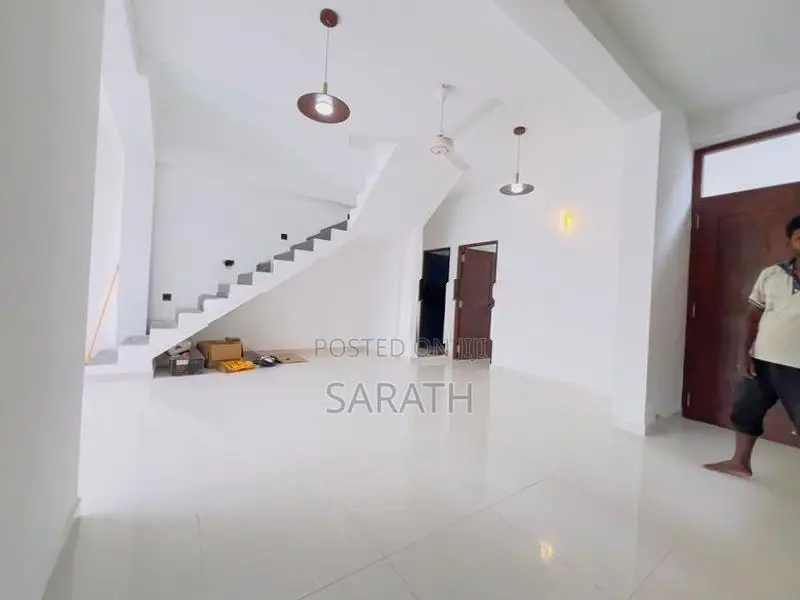 Superb Brand New House Sale Athurugiriya