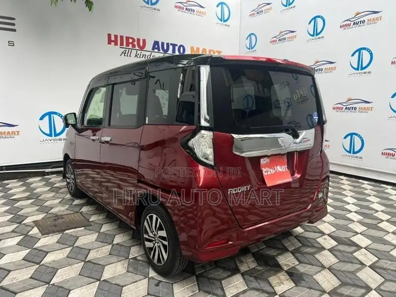 Toyota Roomy Custom G 2023