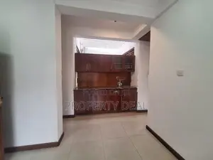4 BR House For Sale in Nawala - PDH253