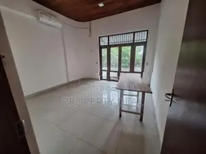 4 BR House For Sale in Nawala - PDH253