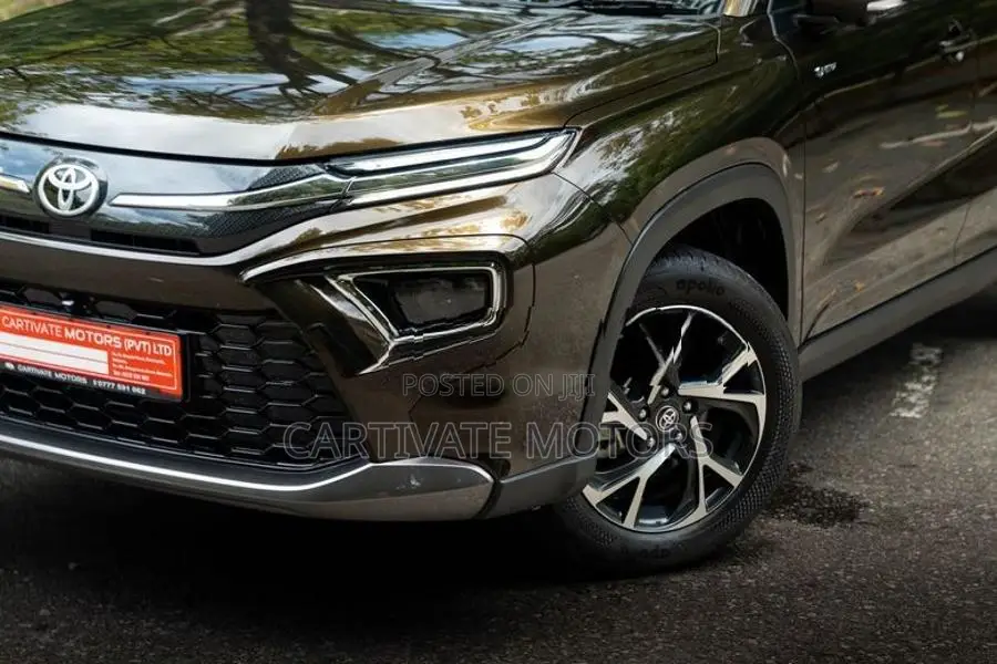 Toyota UrbanCruiser Hyryder V 2026