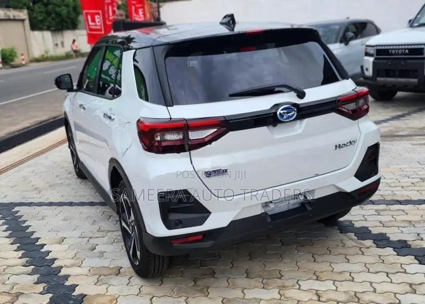 Daihatsu Rocky G Premium 2026