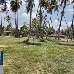 කුරුණෑගල පැල්ලන්දෙනිය හන්දියෙන් ඉඩමක් විකිණීමට