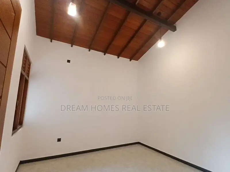 Brand New 3-Bedroom House for Sale – Piliyandala