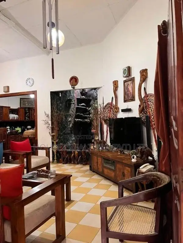 Luxury 3-Storey House for Sale in Pannipitiya