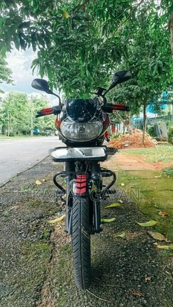 Bajaj Discover 2011