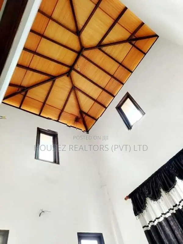 Modern Luxury 4-Bedroom House For Sale – Bandaragama