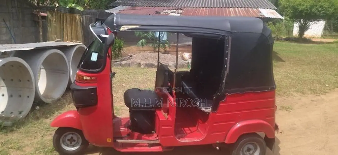 Bajaj RE 2014