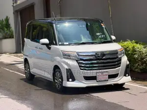 Toyota Roomy Custom G 2023