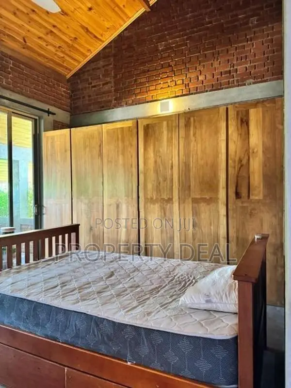 5 BR House for Sale in Rajagiriya- PDH268