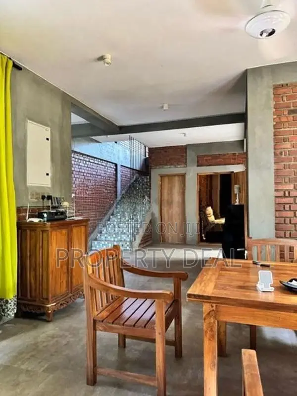 5 BR House for Sale in Rajagiriya- PDH268