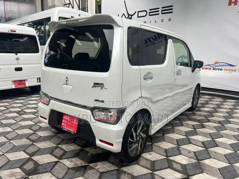 Suzuki Wagon R Custom Z Turbo 2024