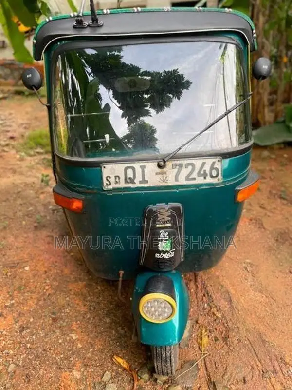 Bajaj RE 2006