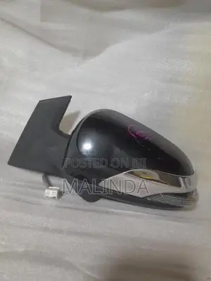 Toyota Aqua (NHP10) LH/RH Side Mirror - Reconditioned