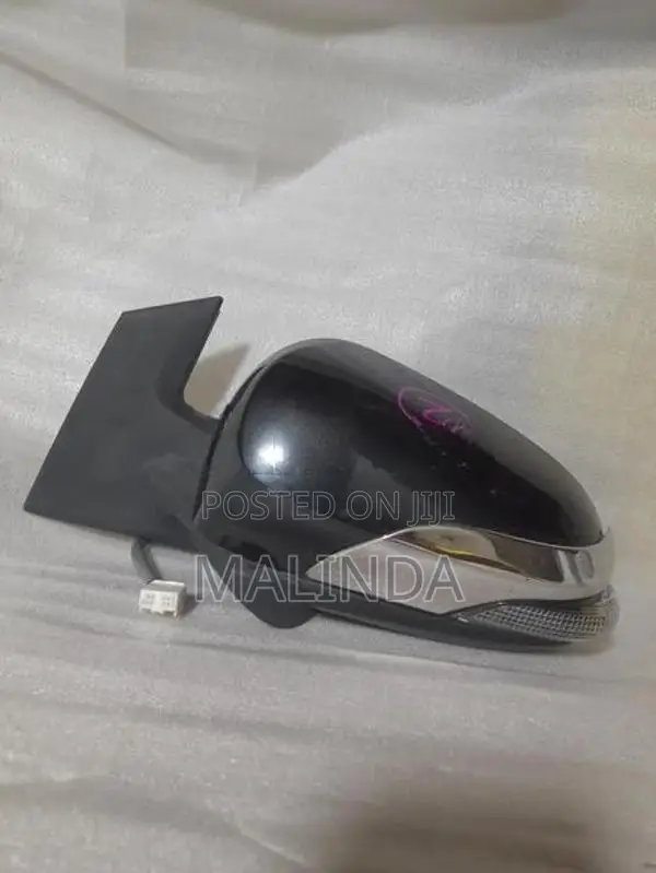 Toyota Aqua (NHP10) LH/RH Side Mirror - Reconditioned