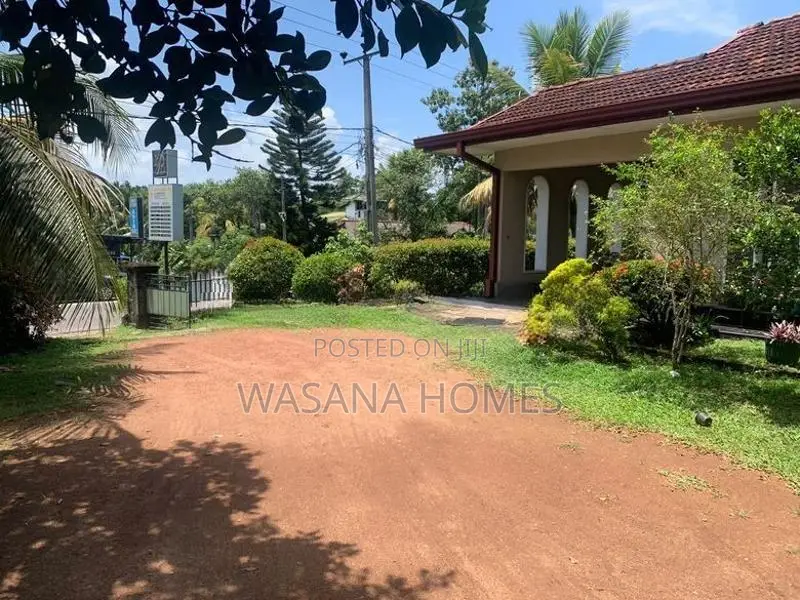 2. Commercial Building For Sale Kottawa