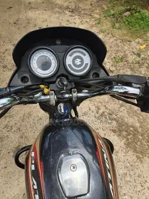 Bajaj Platina 100 ES 2016