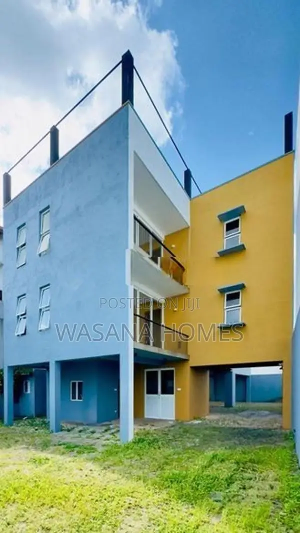 3 Unit House for Sale in Borelesgamuwa