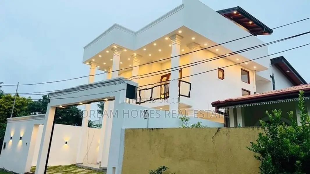3,800 Sq.Ft Luxury House for Sale – Piliyandala