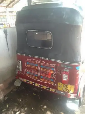 Bajaj RE 2005