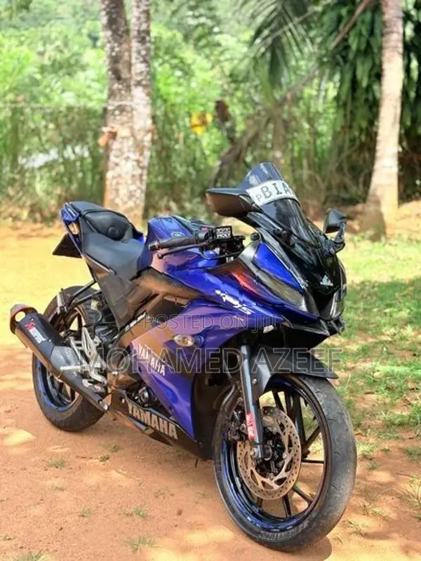 Yamaha R15 2019