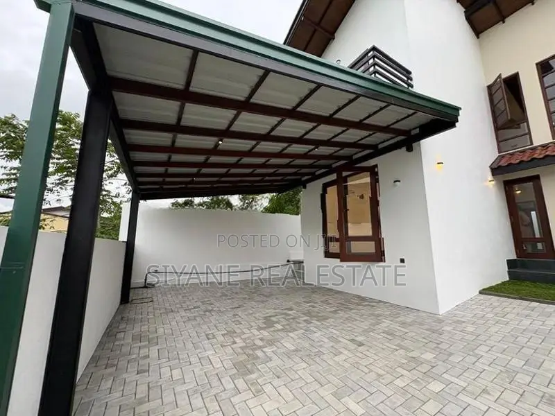 Brand New House for Sale in Battaramulla