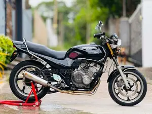 Honda Jade 2009