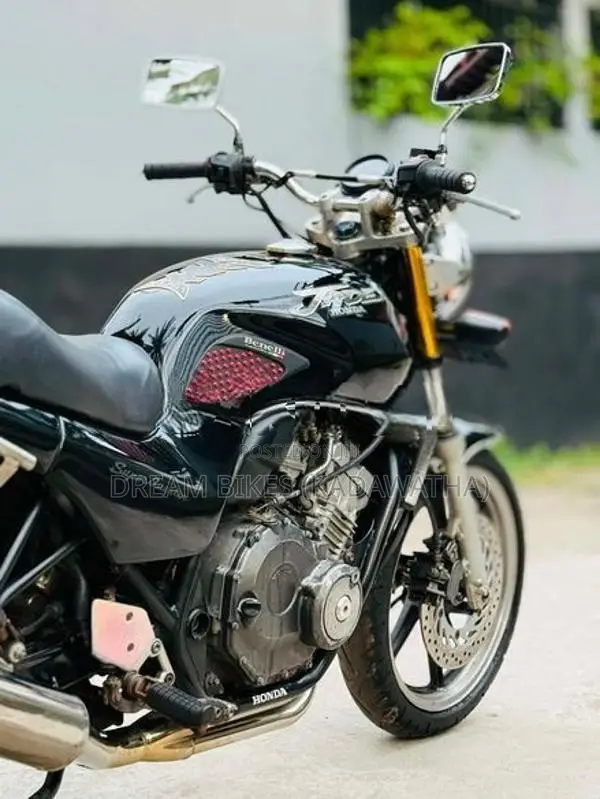 Honda Jade 2009