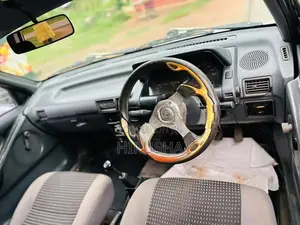 Daihatsu Charade 1990