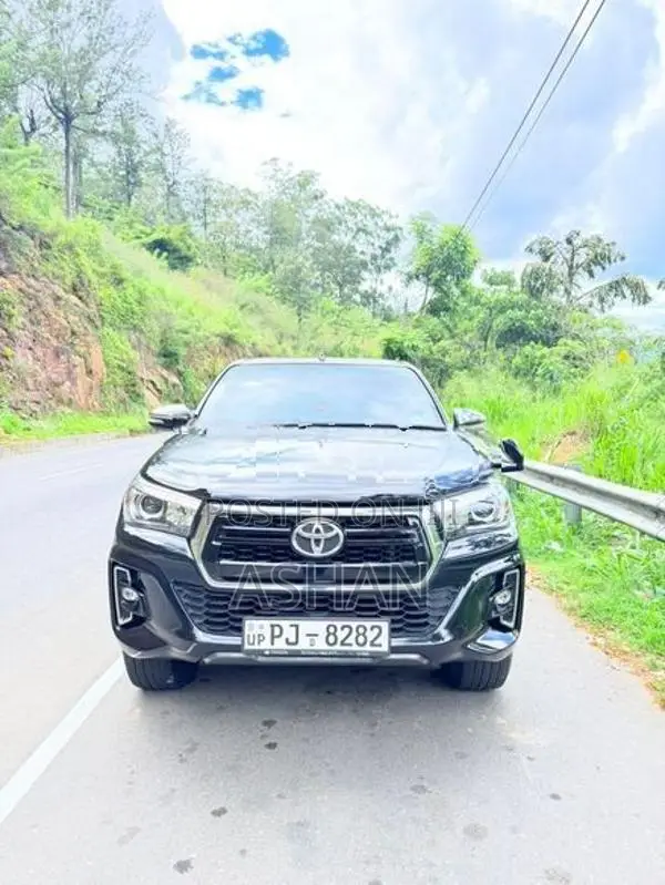 Toyota Hilux Revo 2016