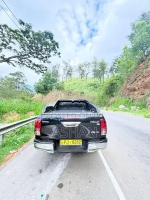 Toyota Hilux Revo 2016
