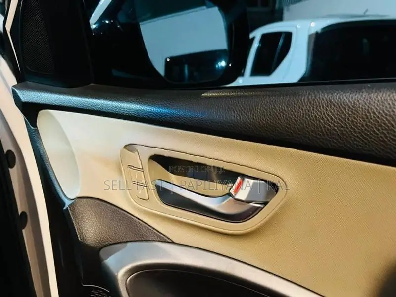 Hyundai Santa Fe Fully Loaded 2013